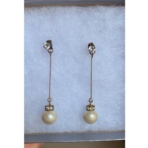 🔴 Pearl Earrings